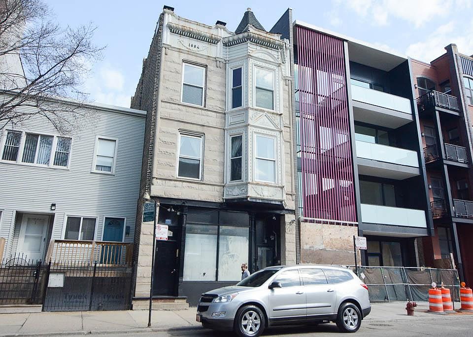 1st image of 1829 N Milwaukee Ave APT 2R