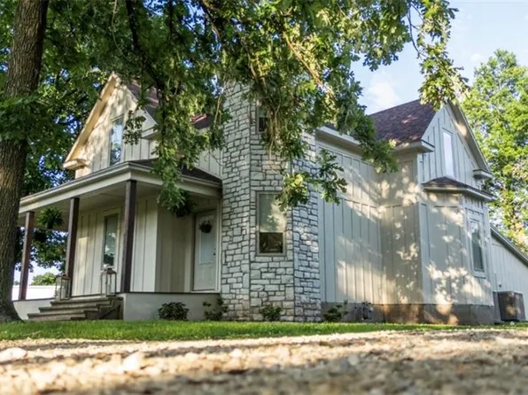 204 N 32nd St, Parsons, KS 67357
