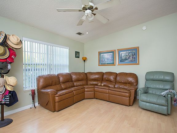 2nd image of 550 Avenue C