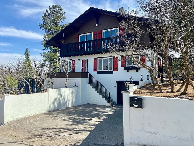 1745 Old Stage Rd — Photo 17