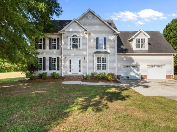 920 River Ridge Rd, Zebulon, NC 27597