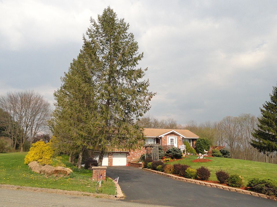1st image of 5 Summit Dr