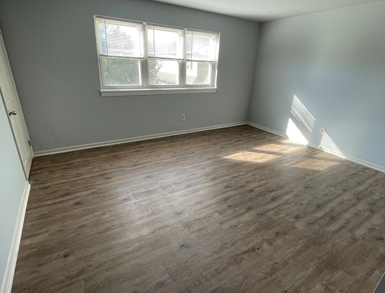 Union Court Apartments — Photo 2