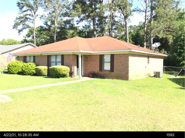 168 Creek Dr #B, Leesburg, GA 31763