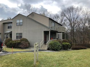 1409 Pinewood Dr, Smithfield, RI 02917
