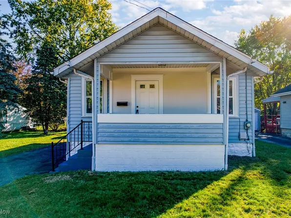 787 Ravenswood St, Akron, OH 44306