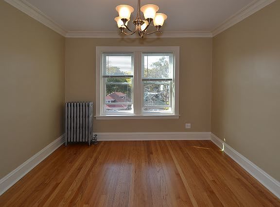 4th image of 6326 N Artesian Ave APT 3