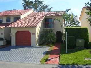 9560 Alcazar Ln, Davie, FL 33324