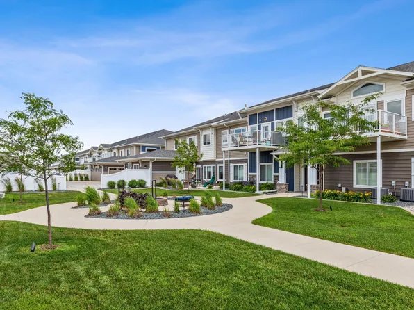 2990 Calico Dr S Unit H, Fargo, ND 58104