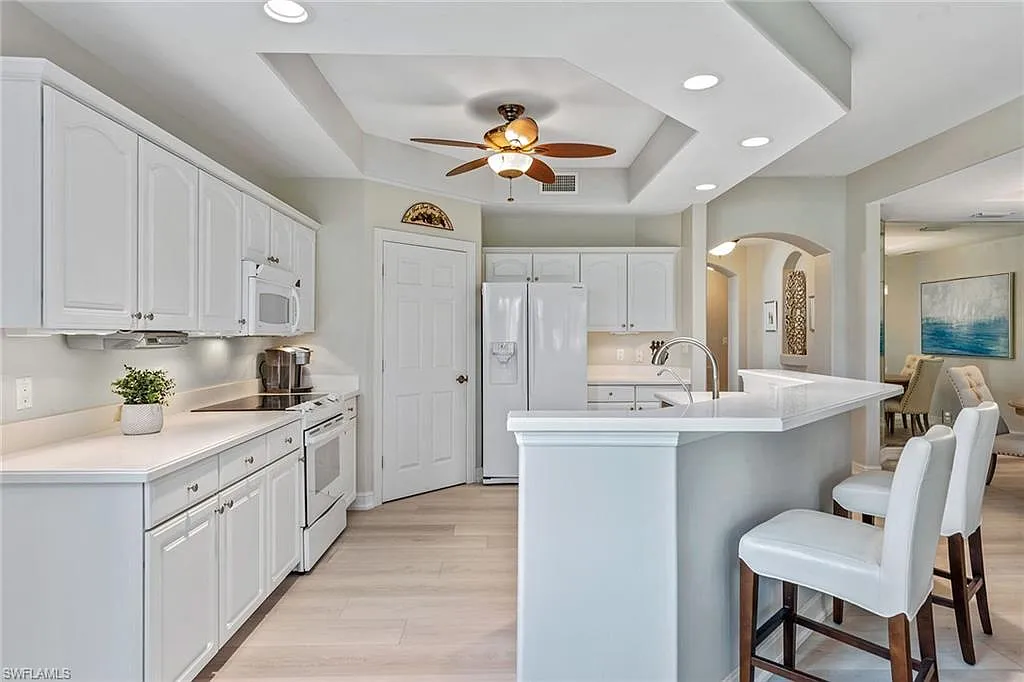 3 bed, 2.0 bath, 1836 sqft, $7,000 — Photo 2