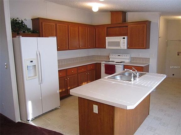 4th image of 4205 Hill Dr