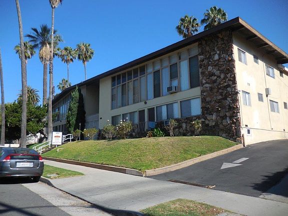 2nd image of 585 E Washington Blvd APT 12