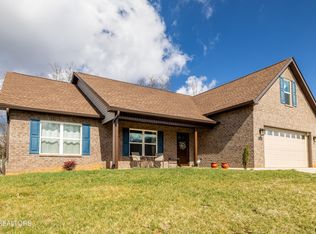 1503 Roxy Ln, Maryville, TN 37803