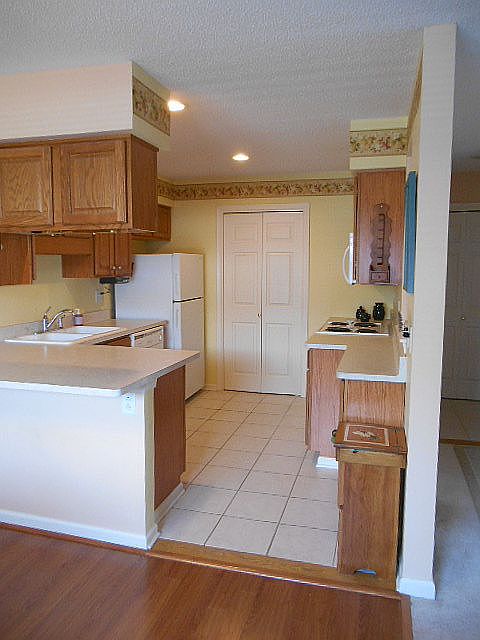 1st image of 28 Brookfield Ln Unit 1