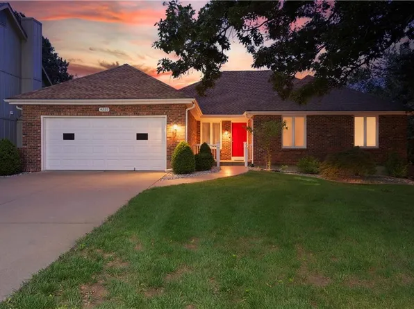 8533 Constance St, Lenexa, KS 66215