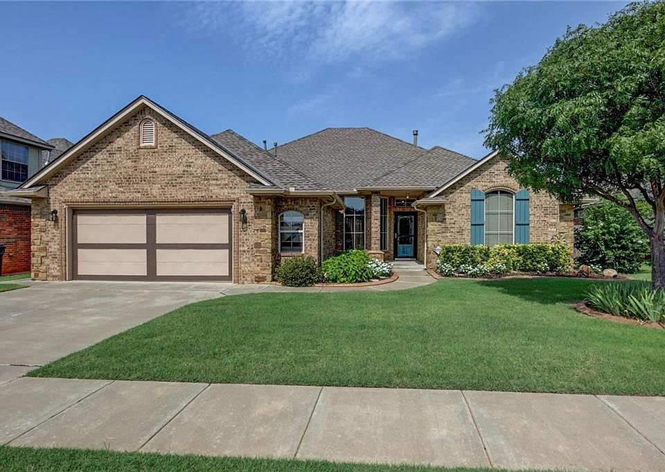 1st image of 16405 Old Elm Ln