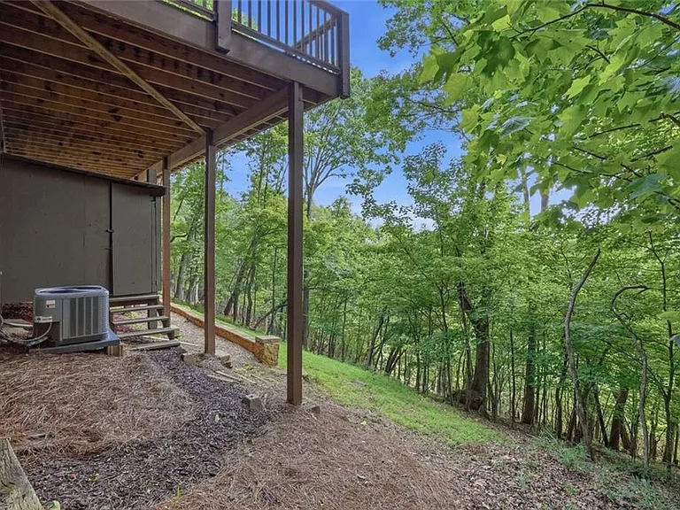 424 Sanderlin Mountain Dr — Photo 23