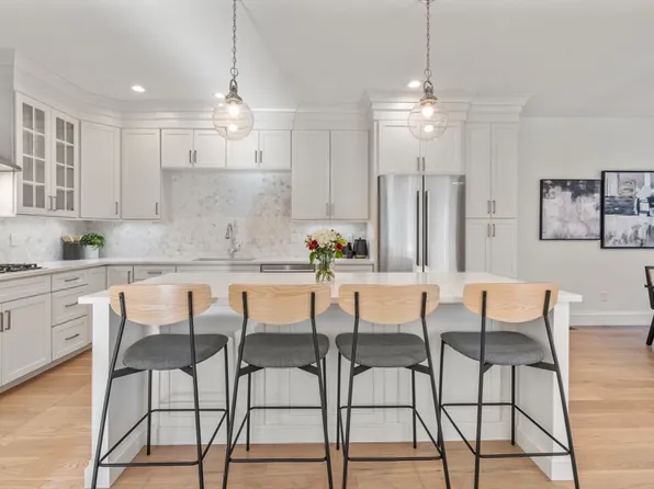 24 Granville Ln #24, Amesbury, MA 01913