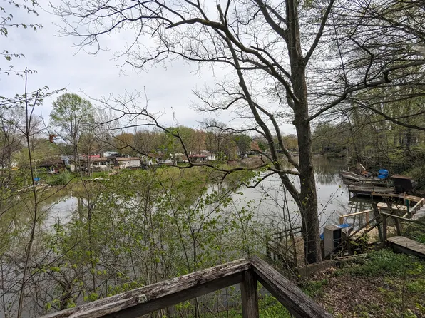 1006 Van Bibber Lake Est, Greencastle, IN 46135