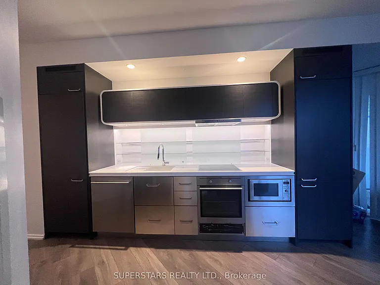 45 Charles St E #3509 — Photo 2