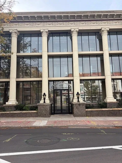1210 E Colfax Ave #306