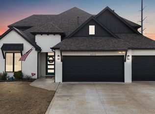 22810 E 103rd St S, Broken Arrow, OK 74014