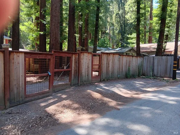 15543 Canyon 3 Road, Guerneville, CA 95446