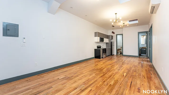Rented by Nooklyn NYC LLC | media 34