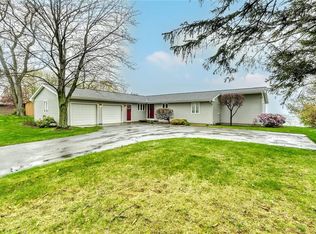 3101 Lake Rd, Williamson, NY 14589