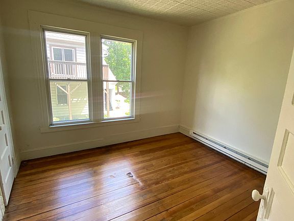 2nd image of 39 Idylwood Ave #2