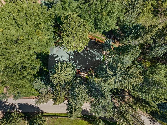 5th image of 10860 Belvidere Ave