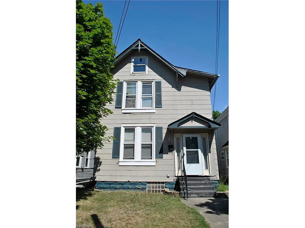 3223 W 38th St photo 1