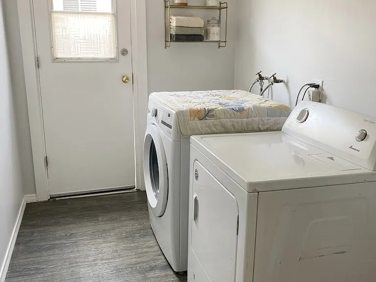 424 S Avenue 56 — Photo 5