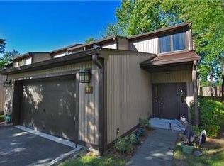 37 Ponds Cir #13, Wayne, NJ 07470