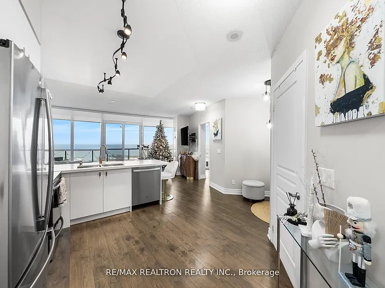 2230 Lake Shore Blvd S #2008 — Photo 7