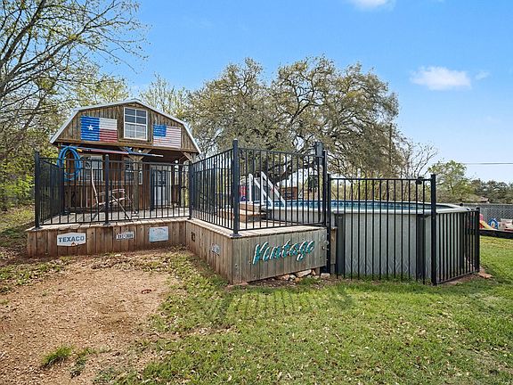 4th image of 103 Oak Ridge Cir