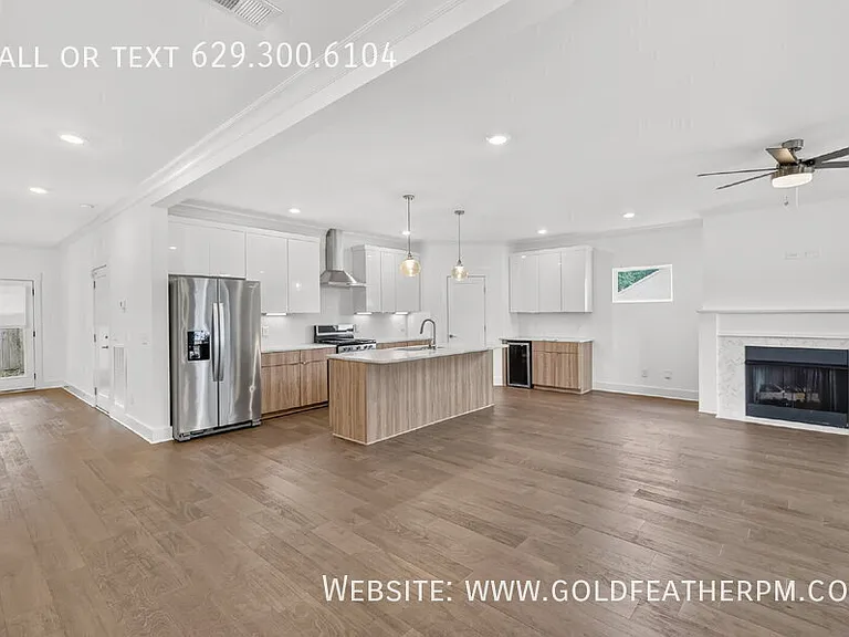 253A Riverside Dr — Photo 9