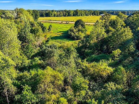 3rd image of 7 Acres County Rd #32