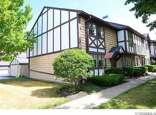 29 New Wickham Dr, Penfield, NY 14526