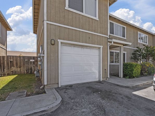 29 Hawkins St APT 5