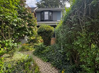 145 Eaton Ave, Toronto, ON M4J2Z9