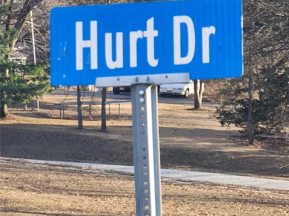 19 Hurt Dr, Winfield, MO 63389