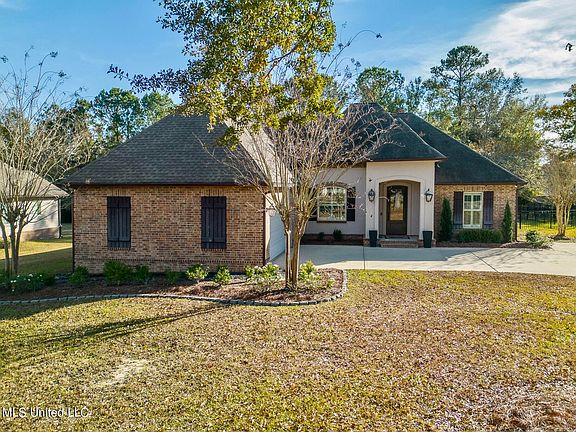 3rd image of 7272 Gardenia Pl
