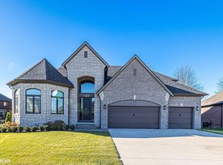 50011 N Anita Way, Macomb, MI 48044