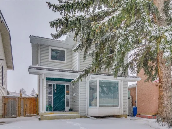 107 N Sunbank Way SE, Calgary, AB T2X 2A5