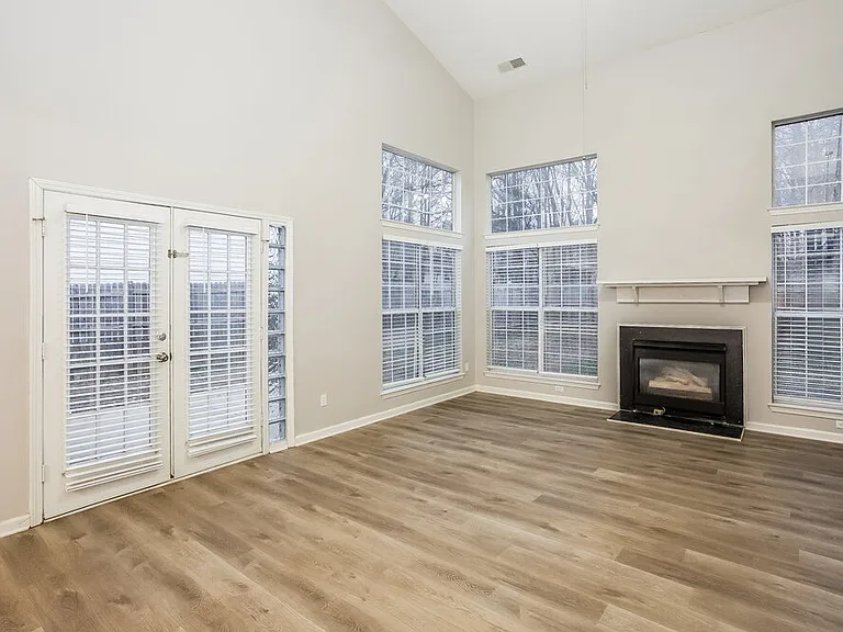 7523 Pence Pond Ln — Photo 6