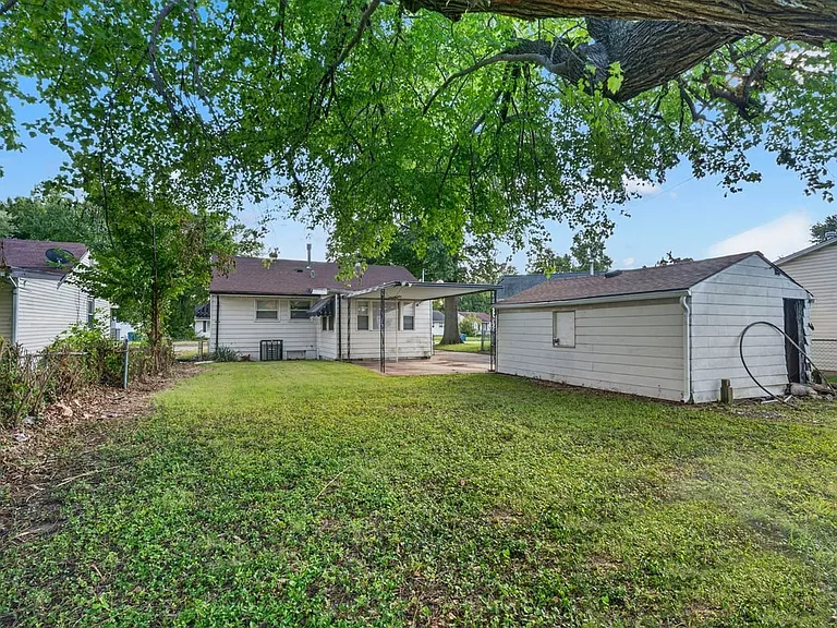161 Cameron Rd — Photo 20
