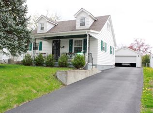 1619 N Sweetbriar Ln, Springfield, OH 45505