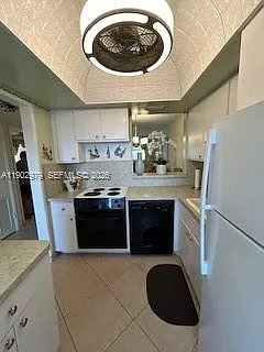 1333 E Hallandale Beach Blvd #406 — Photo 11