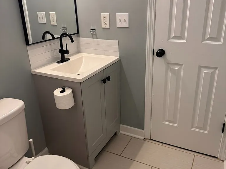 1121 Jones Ave NW #B — Photo 32